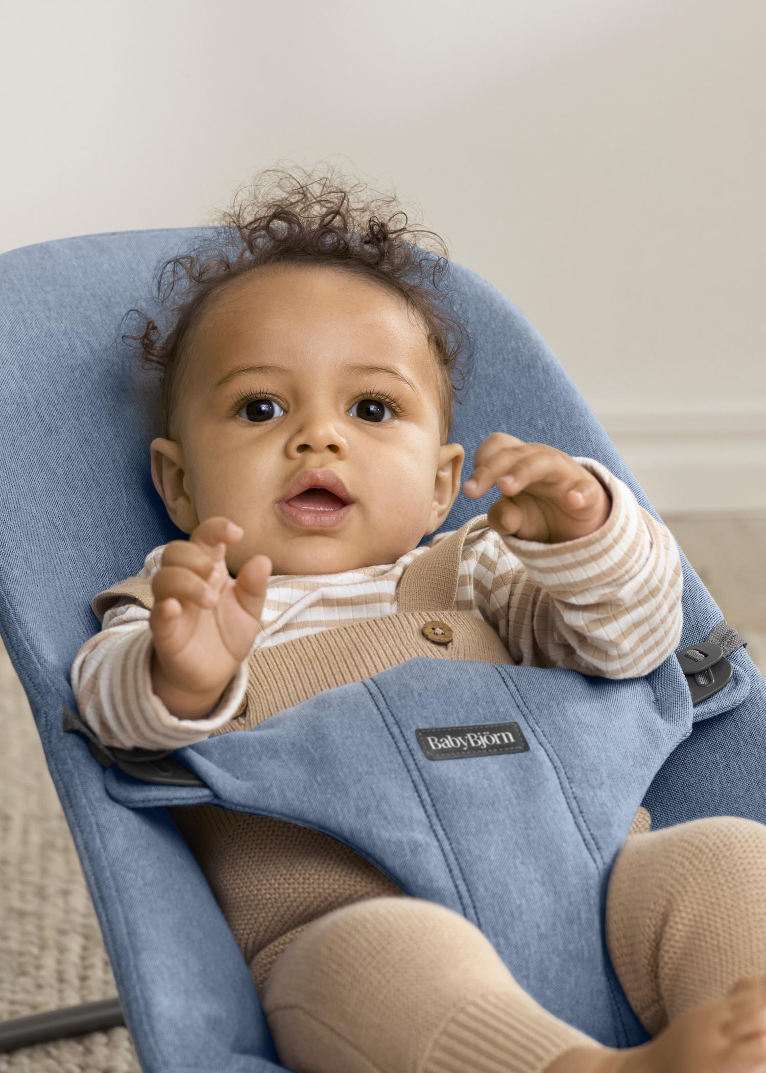 Bouncer Bliss in Blue Woven Mélange - BabyBjörn