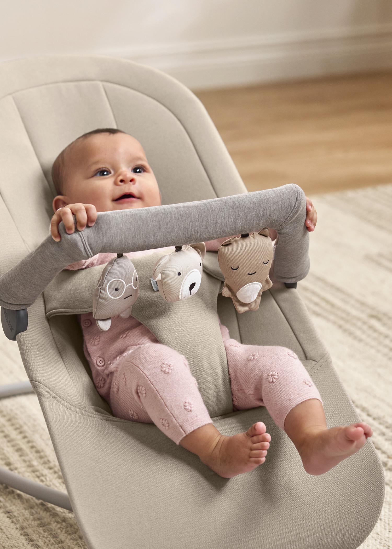 Bouncer Begin and Soft Friends toy bar from BabyBjörn