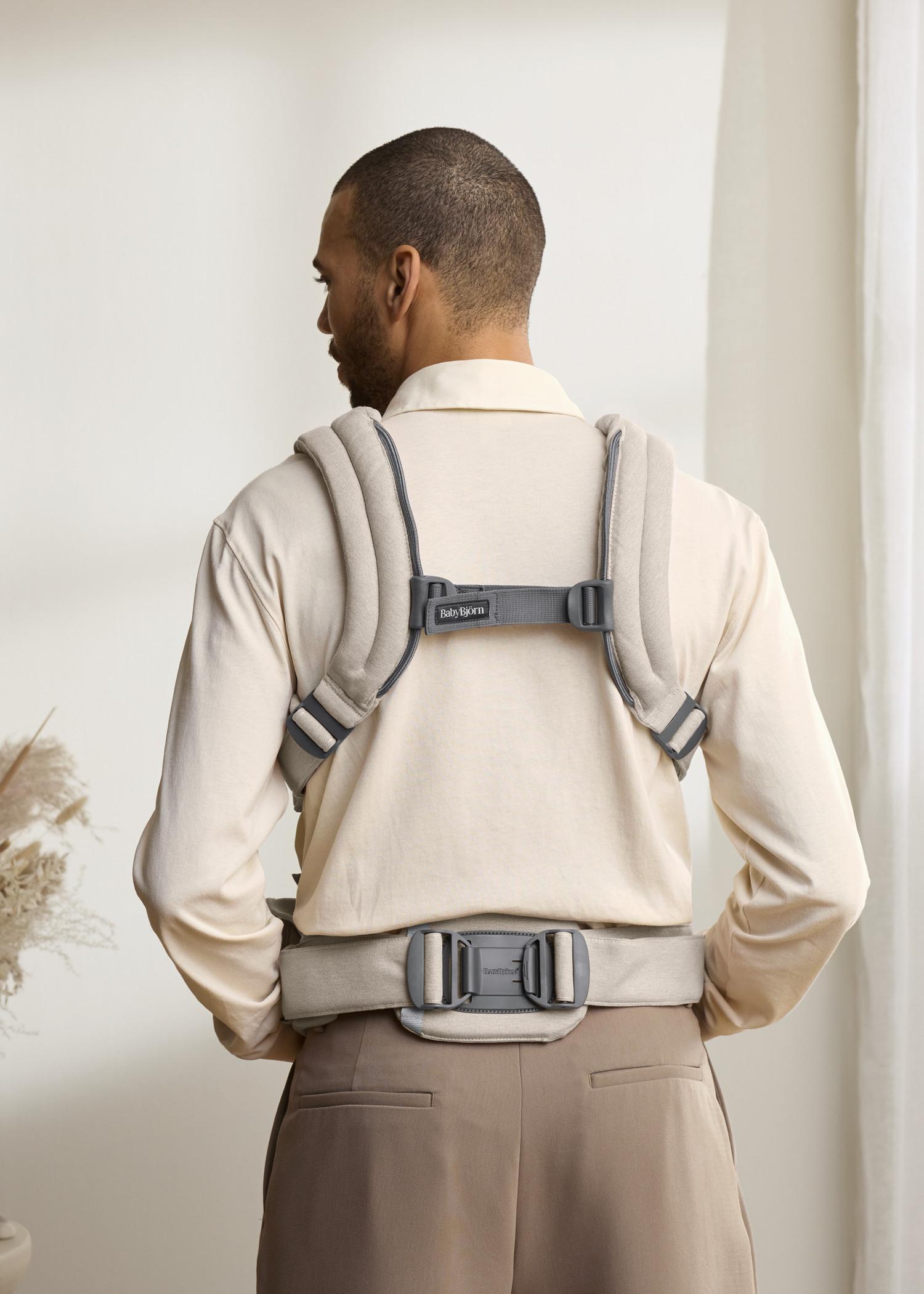 Baby Carrier Harmony in Light Beige Woven Mélange - BabyBjörn