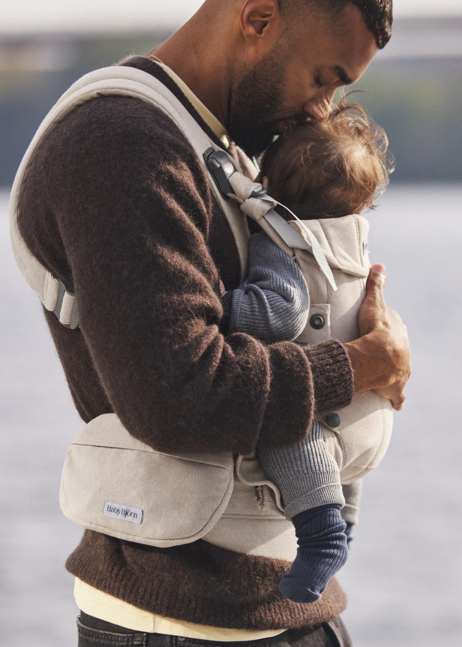 Pocket Pouch for Baby Carrier Woven mélange light beige BabyBjörn