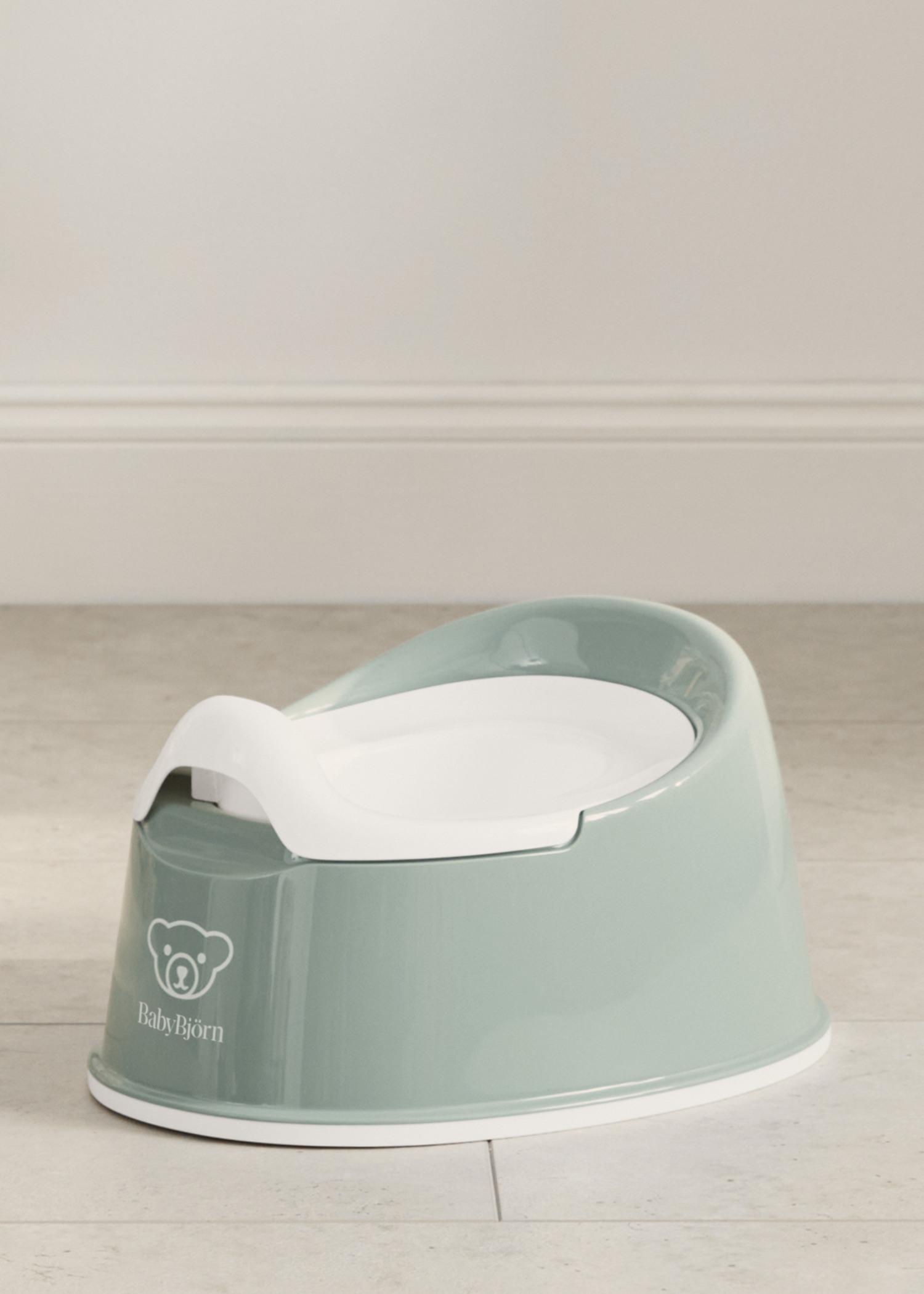 Smart potty in deep green and white BPA free plastic - BabyBjörn