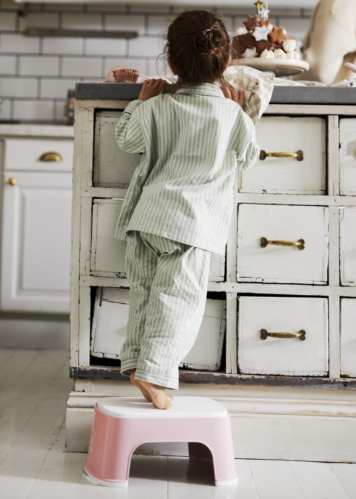 Step Stool Powder pink/White BabyBjörn