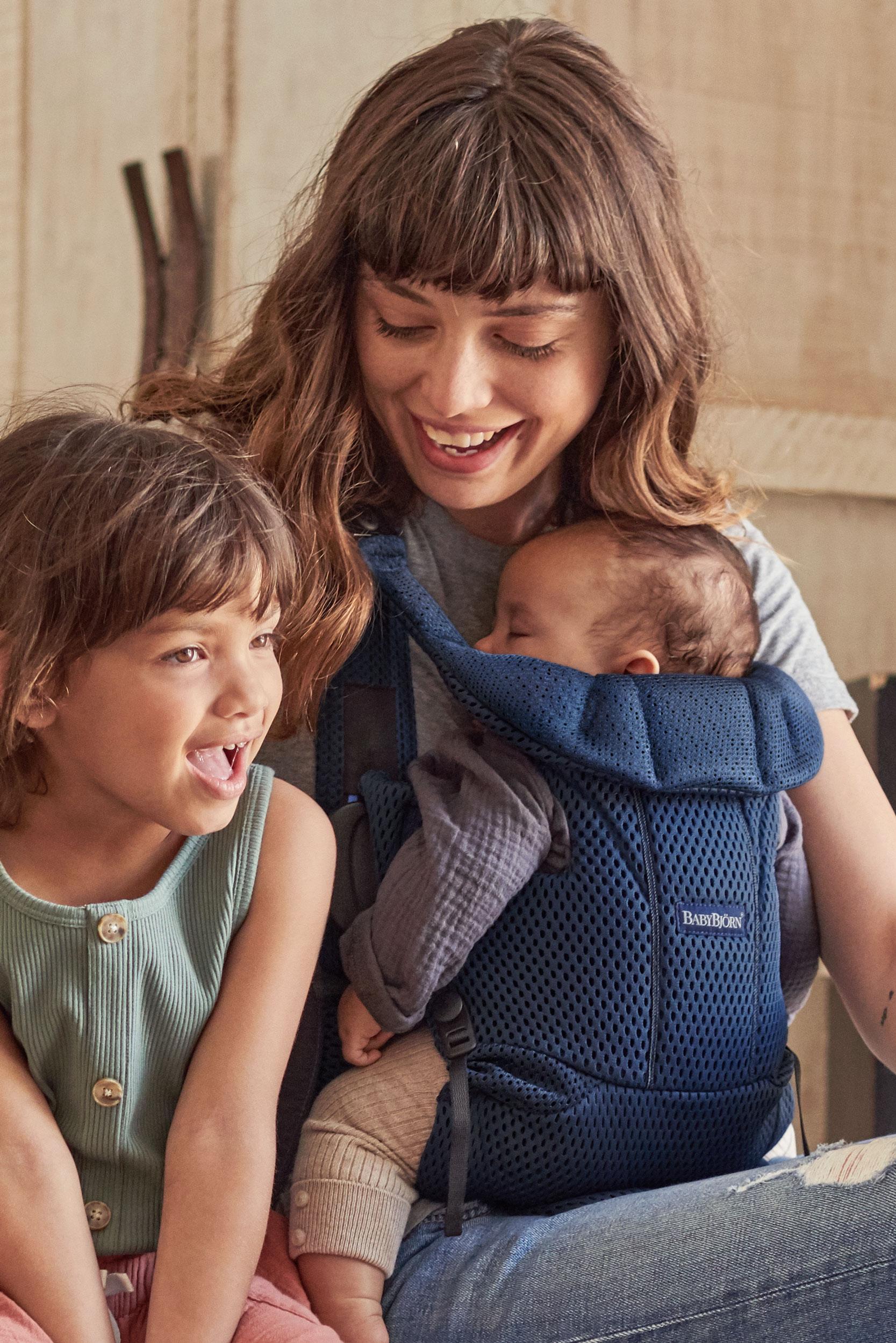 Baby Carrier Move in airy 3D mesh with comfortable back support