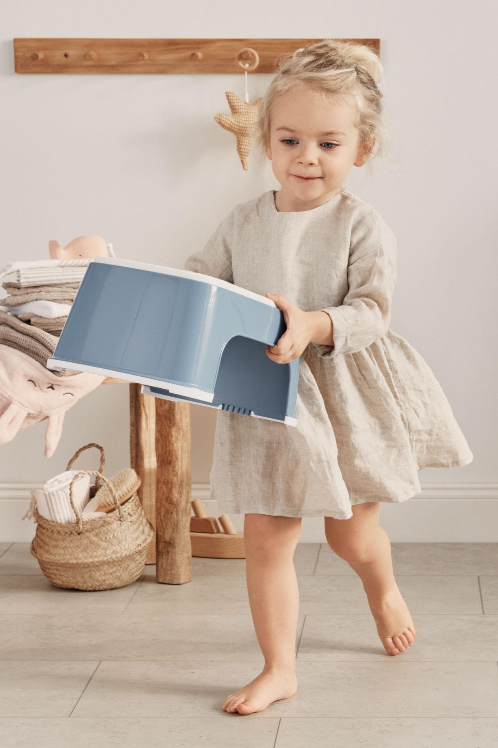 Step Stool Deep blue/White