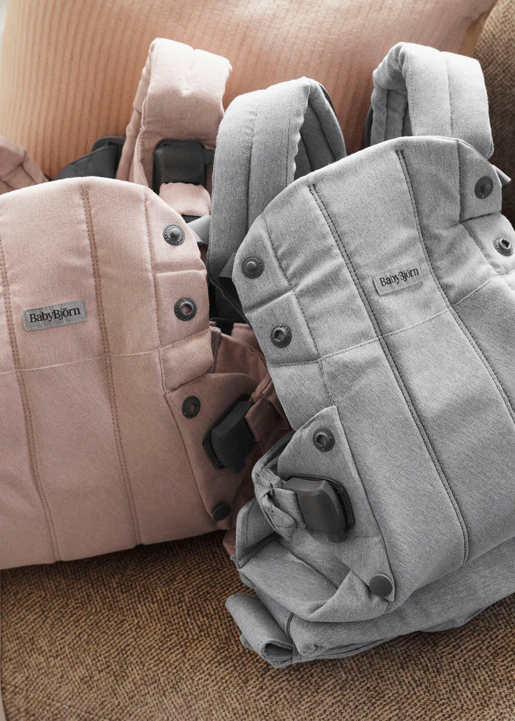 Baby Carrier Harmony in grey and light pink woven melange - BabyBjörn