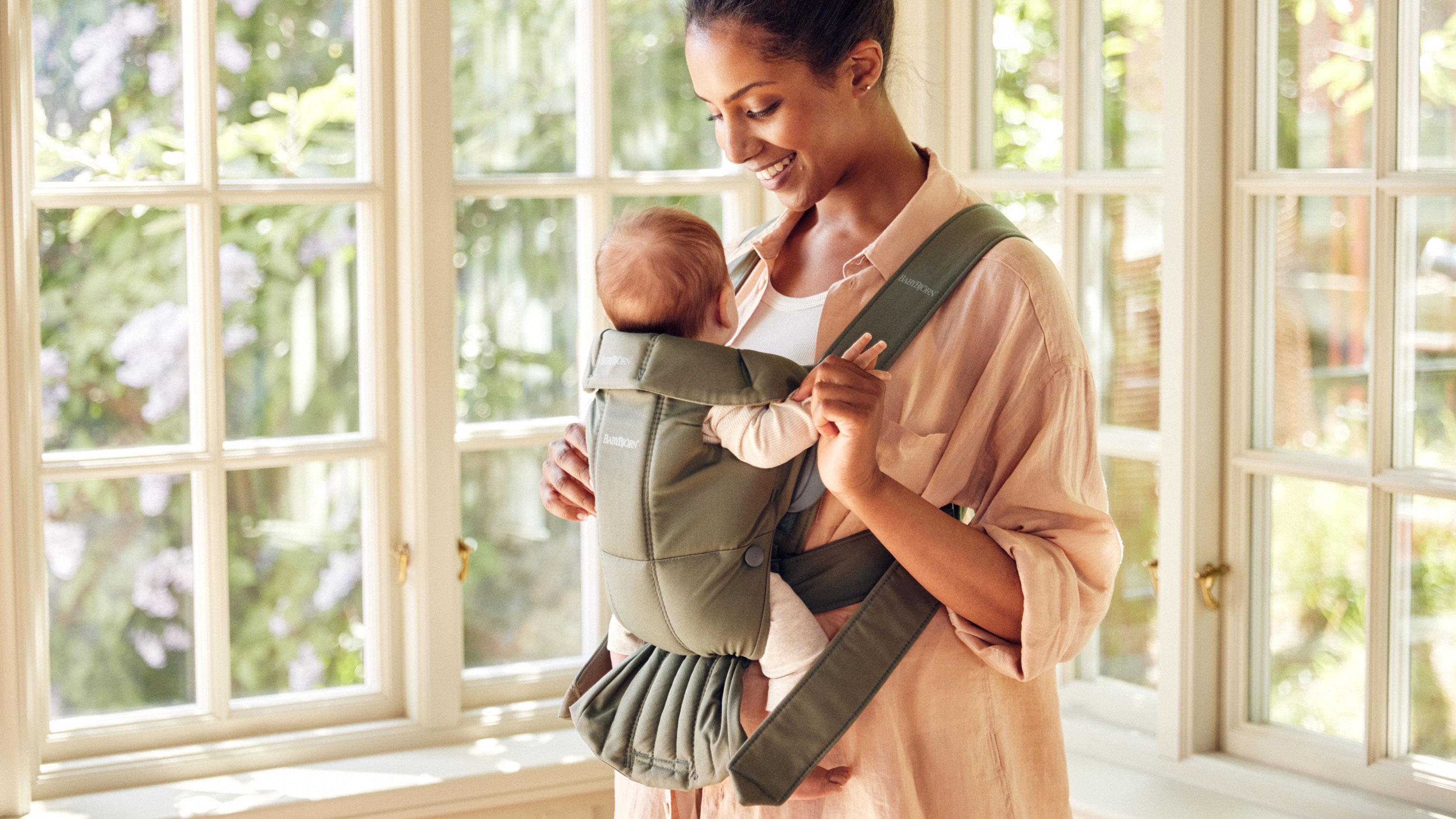 Baby Carrier MIni in Dark green woven - BabyBjörn